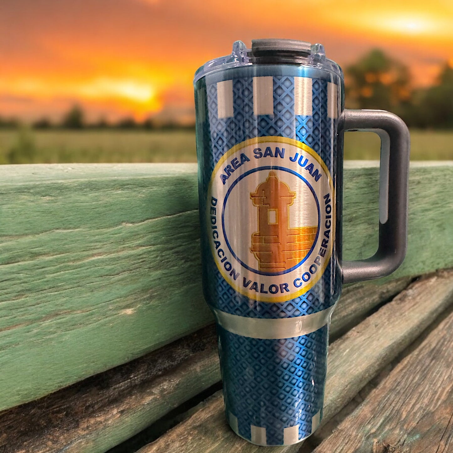 Vaso de la  Policia De Puerto Rico 40 oz.