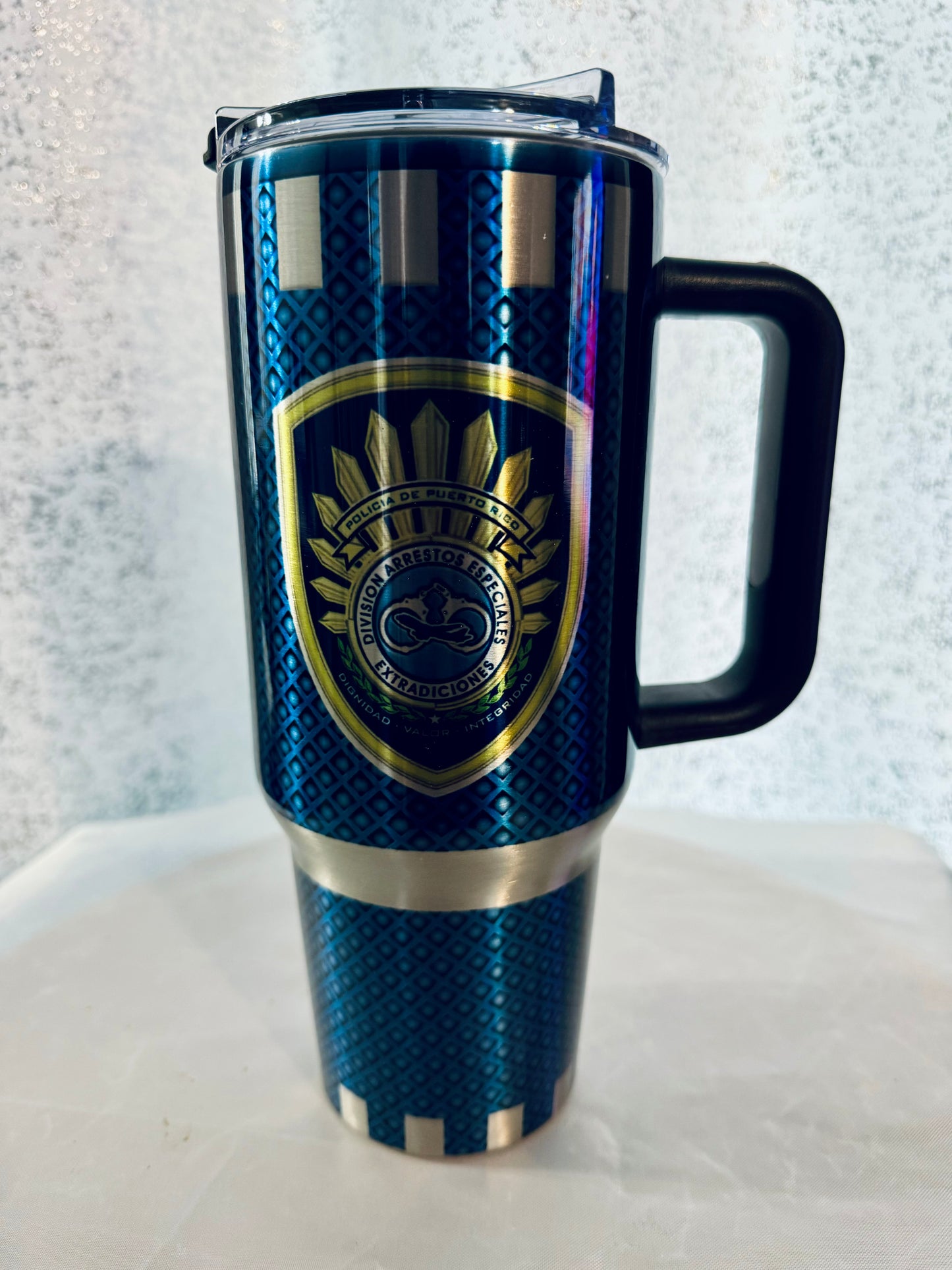 Vaso de la  Policia De Puerto Rico 40 oz.